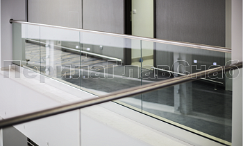 Стеклянные перила для балконов в Воронеже. Готовые проекты ПерилаГлавСнаб Стеклянные перила для балконов в Воронеже. Готовые проекты ПерилаГлавСнаб