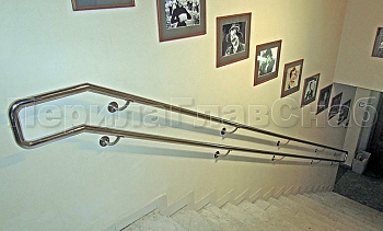 Двойной пристенный поручень из нержавейки в Воронеже. Готовые проекты ПерилаГлавСнаб Двойной пристенный поручень из нержавейки в Воронеже. Готовые проекты ПерилаГлавСнаб