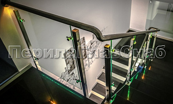 Ограждения со стеклом и подсветкой поручня в Воронеже. Готовые проекты ПерилаГлавСнаб