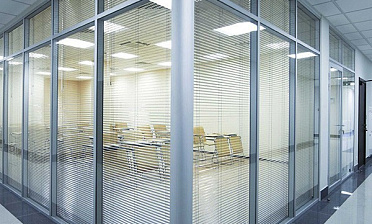 Cтеклянные перегородки - вариант 4 купить в Воронеже