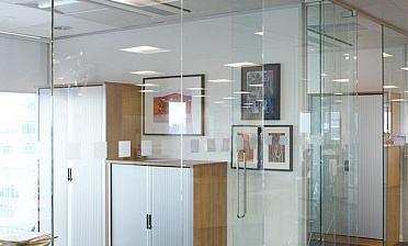 Стеклянные перегородки премиум для офиса купить в Воронеже