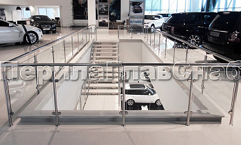 Ограждение атриума со стеклом и стойками в Воронеже. Готовые проекты ПерилаГлавСнаб