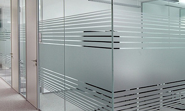 Стеклянные офисные перегородки с матовой пленкой купить в Воронеже