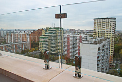 Цельностеклянные ограждения для крыш в Воронеже. Готовые проекты ПерилаГлавСнаб - фото 17