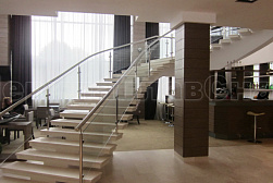 Стеклянные ограждения для торговых  и бизнес центров в Воронеже. Готовые проекты ПерилаГлавСнаб - фото 5