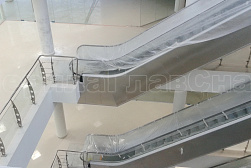 Стеклянные перила для атриумов в Воронеже. Готовые проекты ПерилаГлавСнаб - фото 3