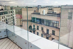 Цельностеклянные ограждения для крыш в Воронеже. Готовые проекты ПерилаГлавСнаб - фото 24