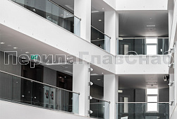 Стеклянные ограждения для торговых  и бизнес центров в Воронеже. Готовые проекты ПерилаГлавСнаб - фото 24