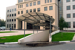 Козырьки и навесы на металлокаркасе в Воронеже. Готовые проекты ПерилаГлавСнаб - фото 23