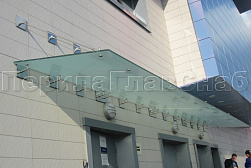 Стеклянные козырьки на вантах в Воронеже. Готовые проекты ПерилаГлавСнаб - фото 15