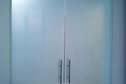 Раздвижные стеклянные двери в Воронеже. Готовые проекты ПерилаГлавСнаб - фото 6