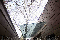 Стеклянные козырьки на вантах в Воронеже. Готовые проекты ПерилаГлавСнаб - фото 26