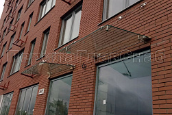 Стеклянные козырьки на вантах в Воронеже. Готовые проекты ПерилаГлавСнаб - фото 6