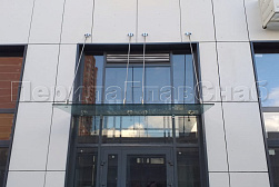 Стеклянные козырьки на вантах в Воронеже. Готовые проекты ПерилаГлавСнаб - фото 11