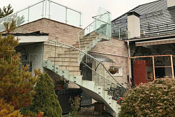 Стеклянные перила для винтовых лестниц в Воронеже. Готовые проекты ПерилаГлавСнаб - фото 12