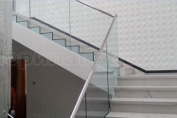 Стеклянные перила для лестниц в Воронеже. Готовые проекты ПерилаГлавСнаб - фото 4