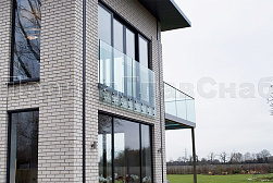 Стеклянные перила для балконов в Воронеже. Готовые проекты ПерилаГлавСнаб - фото 23 Стеклянные перила для балконов в Воронеже. Готовые проекты ПерилаГлавСнаб - фото 23