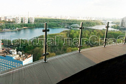 Цельностеклянные ограждения для крыш в Воронеже. Готовые проекты ПерилаГлавСнаб - фото 25