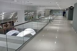 Цельностеклянные ограждения на несущем стекле в Воронеже. Готовые проекты ПерилаГлавСнаб - фото 2