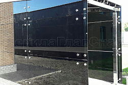 Стеклянные козырьки на спайдерах в Воронеже. Готовые проекты ПерилаГлавСнаб - фото 4