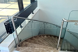 Стеклянные перила для винтовых лестниц в Воронеже. Готовые проекты ПерилаГлавСнаб - фото 5