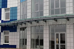 Стеклянные козырьки на спайдерах в Воронеже. Готовые проекты ПерилаГлавСнаб - фото 11